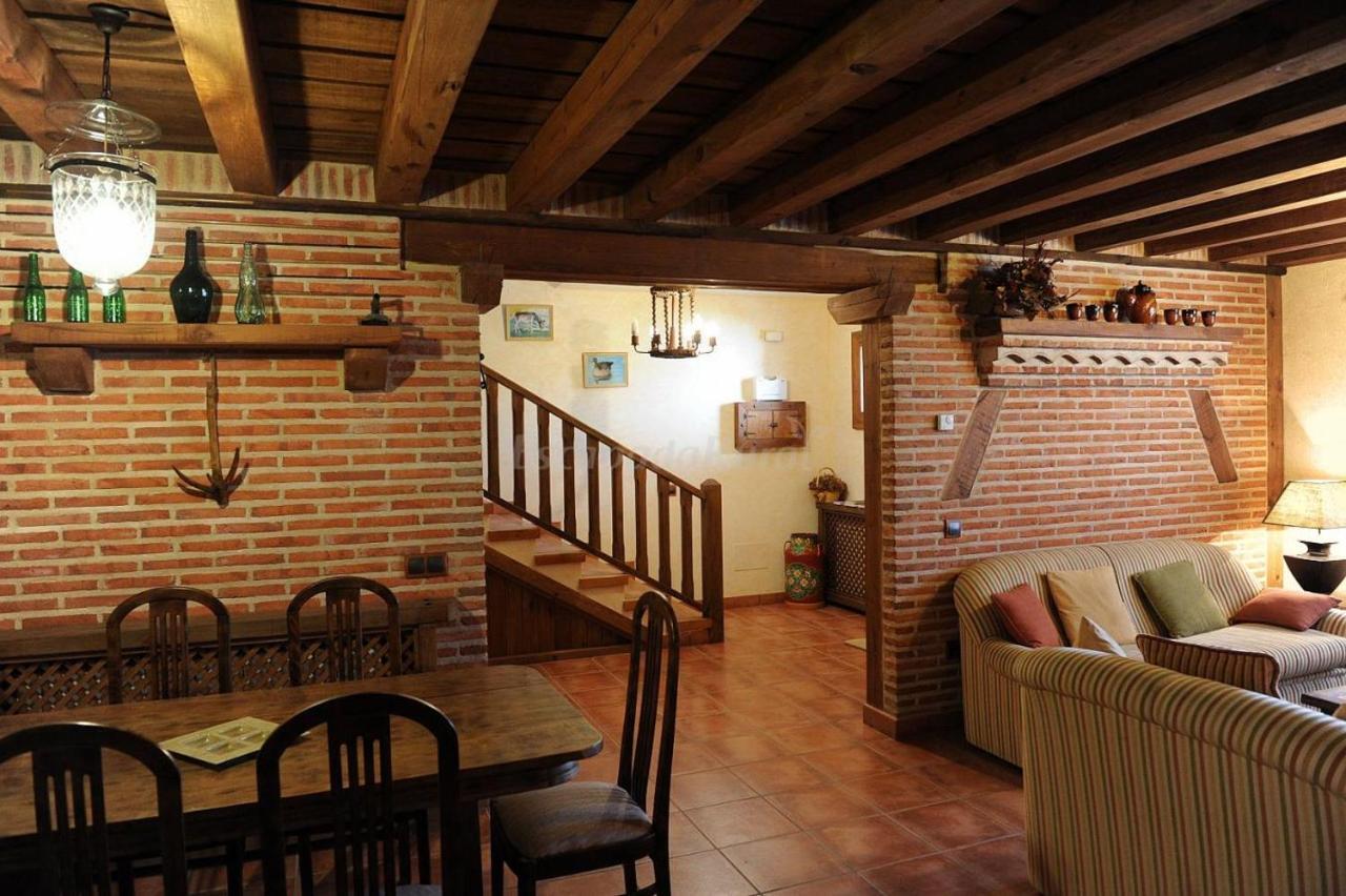 Otero de Herreros Casa Rural El Capricho מראה חיצוני תמונה