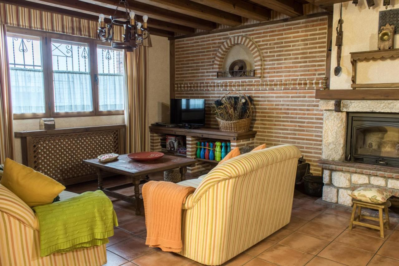 Otero de Herreros Casa Rural El Capricho מראה חיצוני תמונה