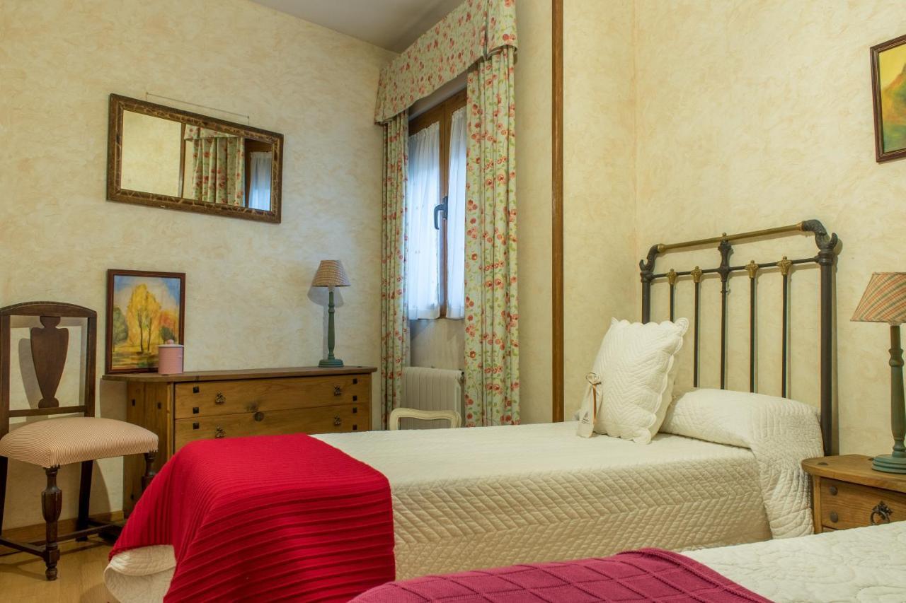 Otero de Herreros Casa Rural El Capricho מראה חיצוני תמונה