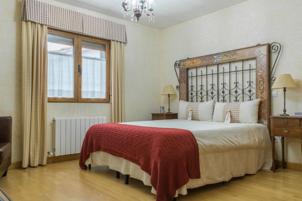 Otero de Herreros Casa Rural El Capricho מראה חיצוני תמונה